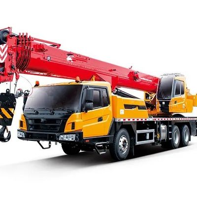Thiết bị xây dựng cần cẩu xe tải di động 25 tấn với dung lượng bể nhiên liệu 400-500L