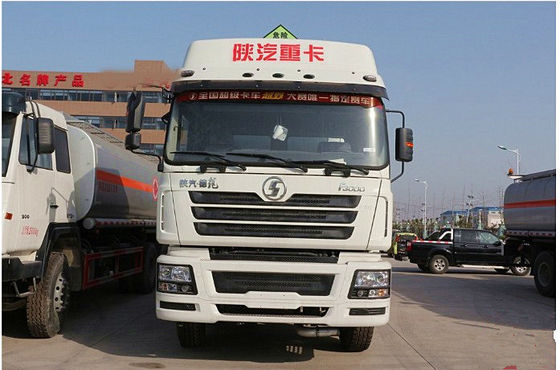 Shaanxi Shacman nguyên bản xe chở nhiên liệu xe tải xe chở dầu xe tải xe chở dầu diesel 8X4